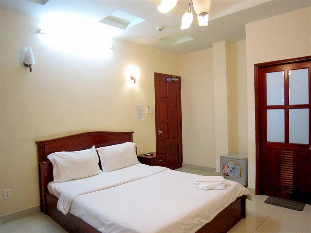 Mai Phuong Thao Hotel Хошимин Экстерьер фото