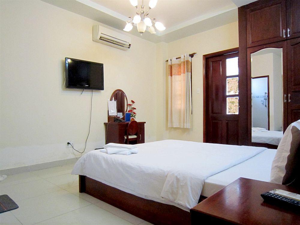 Mai Phuong Thao Hotel Хошимин Экстерьер фото