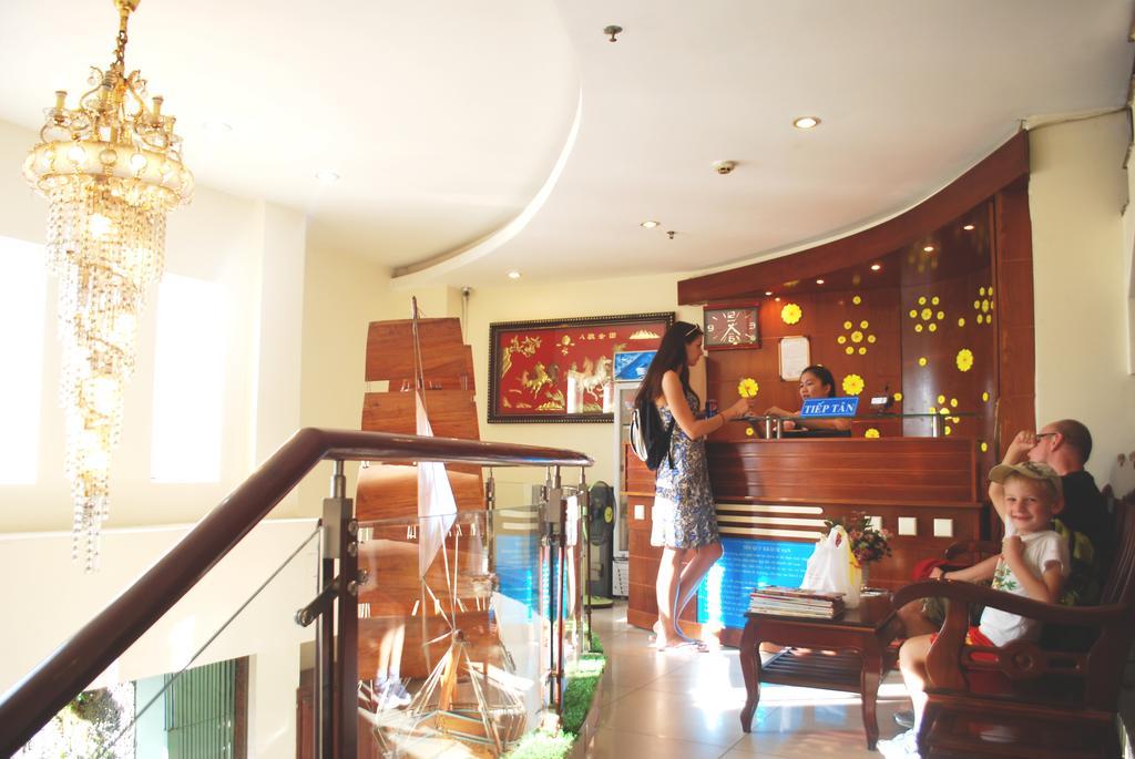 Mai Phuong Thao Hotel Хошимин Экстерьер фото