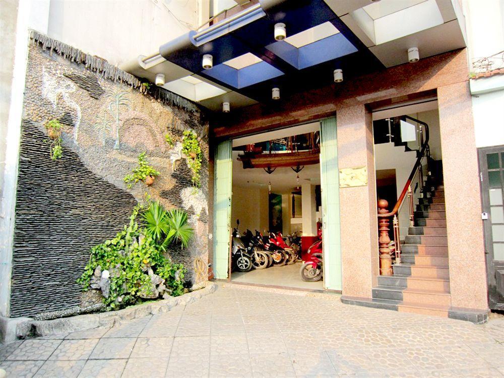Mai Phuong Thao Hotel Хошимин Экстерьер фото