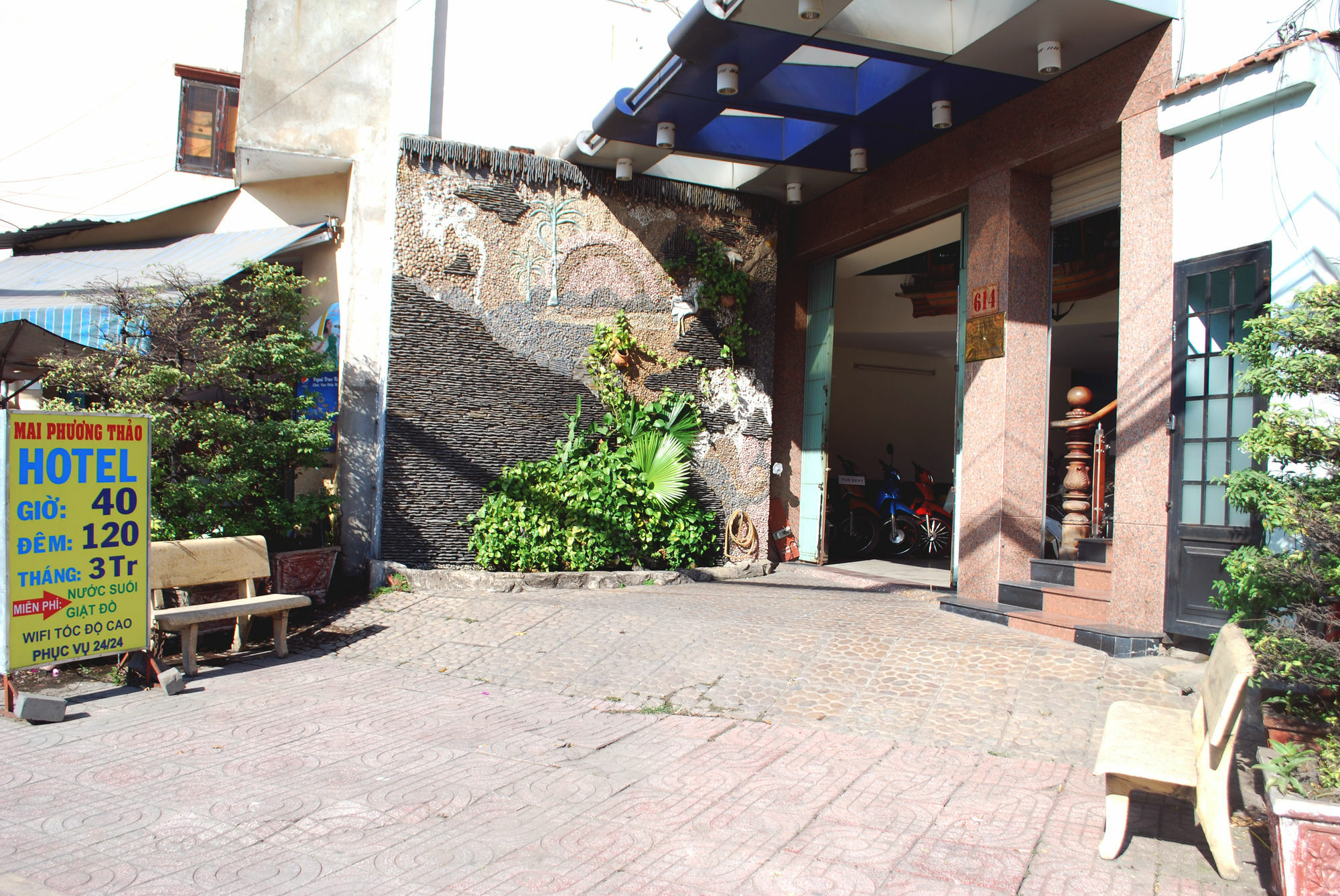 Mai Phuong Thao Hotel Хошимин Экстерьер фото